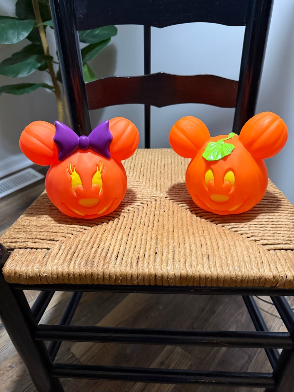 Mini Disney Mickey and Minnie Light Up Pumpkins